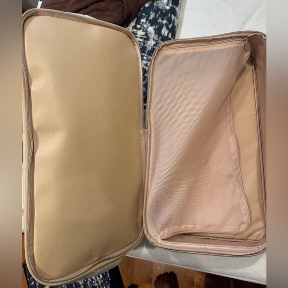 Beis Convertible Weekender in beige - Picture 4 of 10